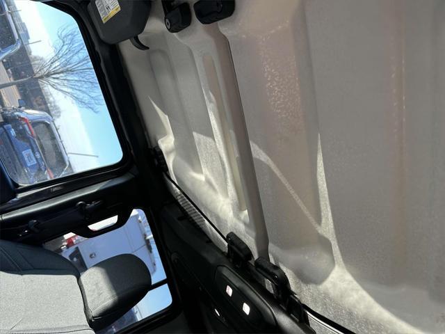 new 2025 Jeep Wrangler car, priced at $44,046