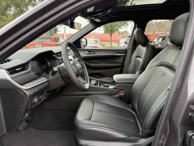new 2025 Jeep Grand Cherokee L car, priced at $43,382