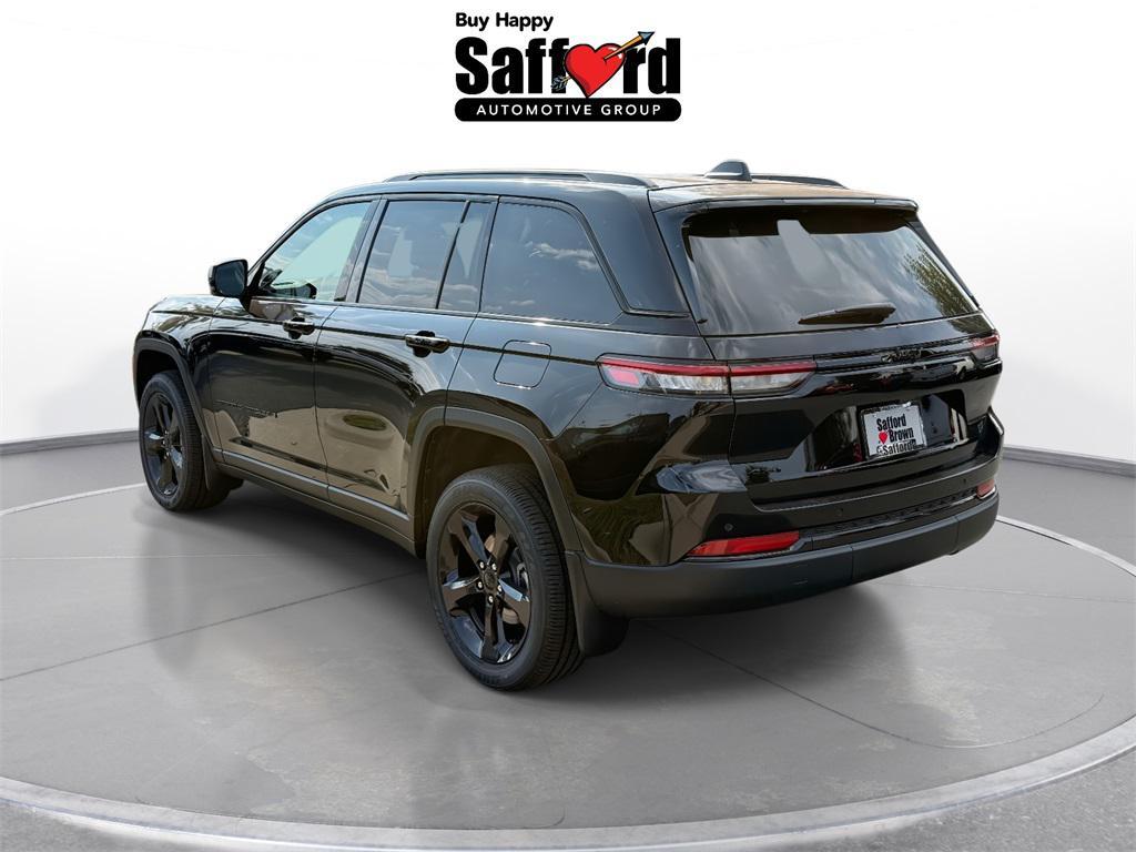 new 2025 Jeep Grand Cherokee car, priced at $39,694