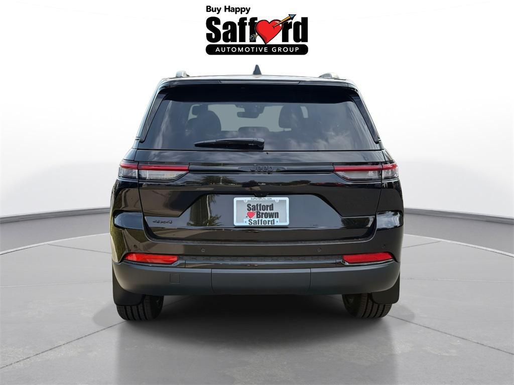 new 2025 Jeep Grand Cherokee car, priced at $39,694