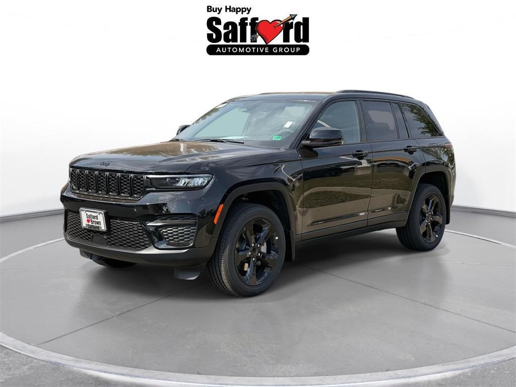 new 2025 Jeep Grand Cherokee car, priced at $39,694