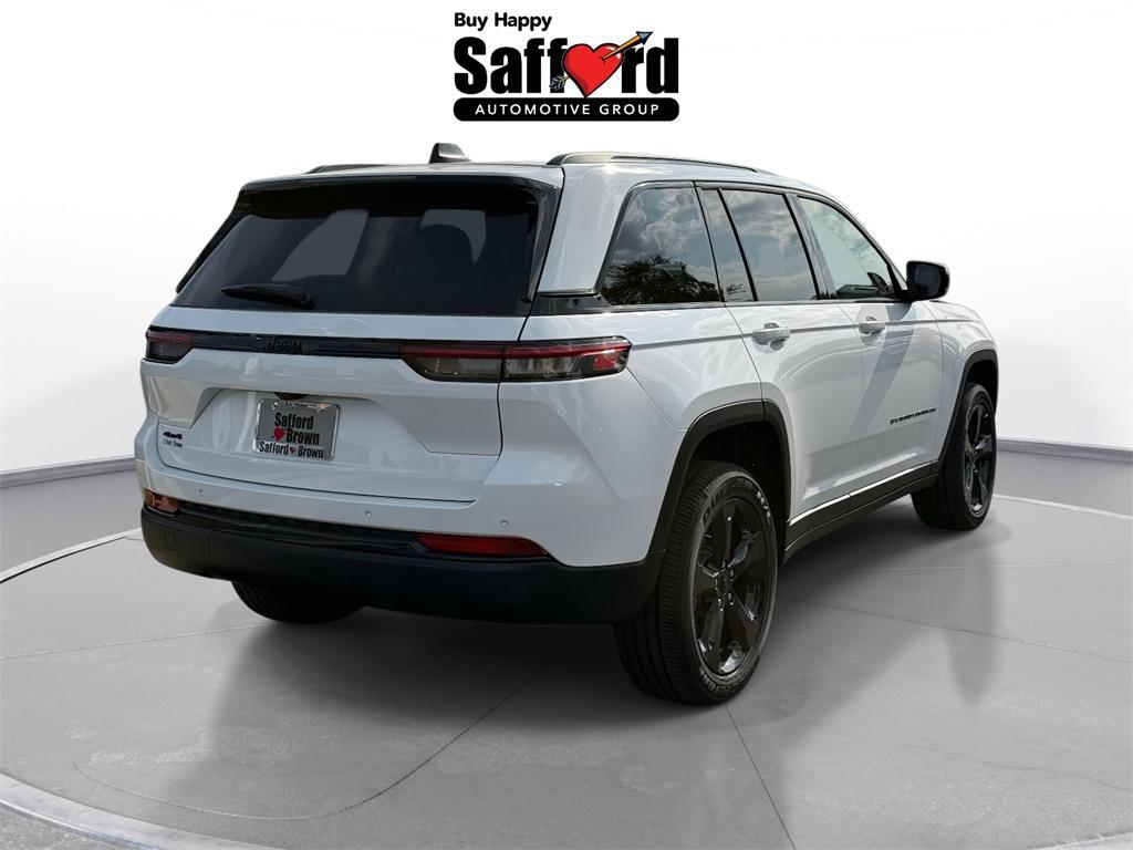 new 2025 Jeep Grand Cherokee car, priced at $40,295