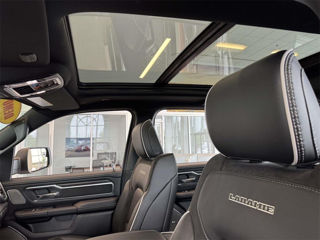 new 2025 Ram 1500 car, priced at $59,335