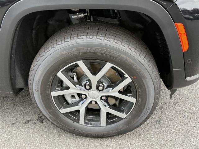 new 2025 Jeep Grand Cherokee L car, priced at $46,382