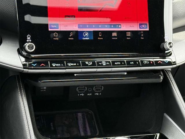 new 2025 Jeep Wagoneer L car, priced at $78,599