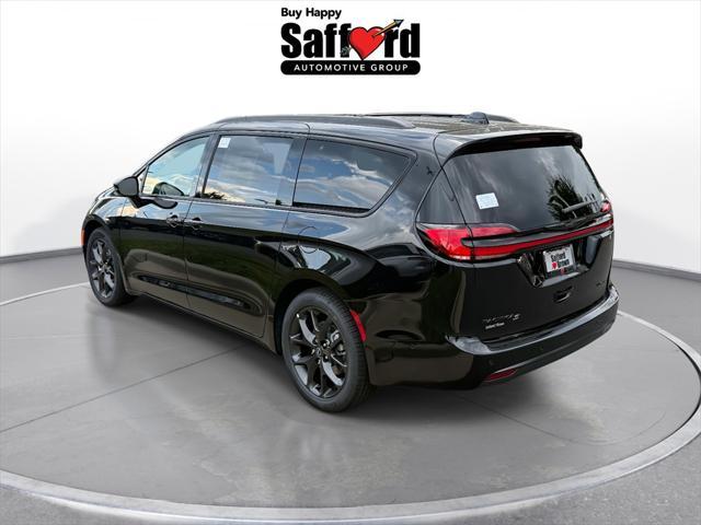 new 2025 Chrysler Pacifica car, priced at $47,571