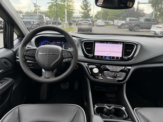 new 2025 Chrysler Pacifica car, priced at $47,571