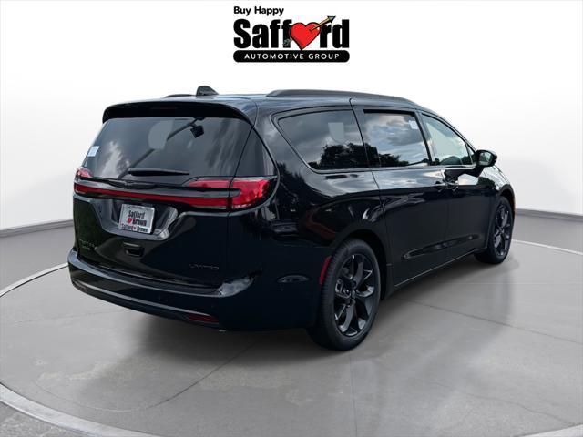 new 2025 Chrysler Pacifica car, priced at $47,571