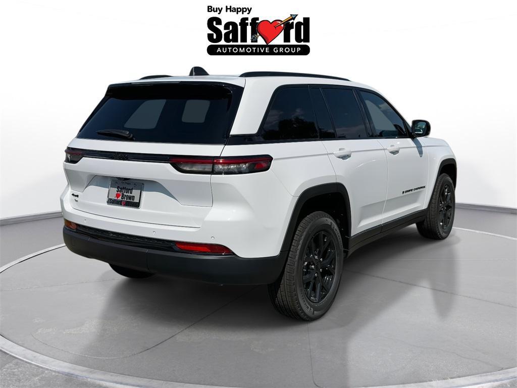 new 2025 Jeep Grand Cherokee car, priced at $38,395