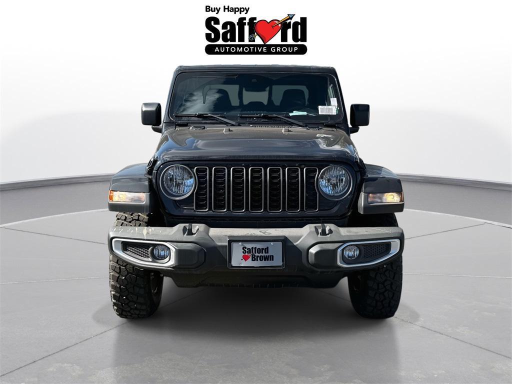 new 2025 Jeep Gladiator car, priced at $42,904