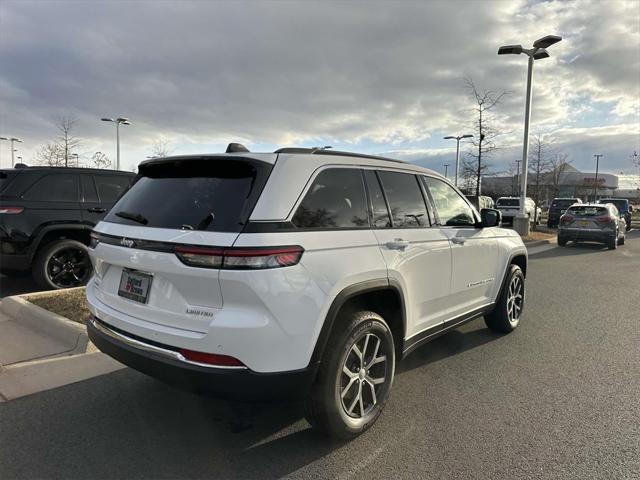 new 2025 Jeep Grand Cherokee car, priced at $45,701