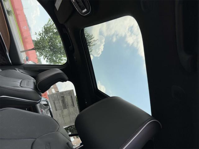 new 2025 Jeep Grand Cherokee L car, priced at $57,115
