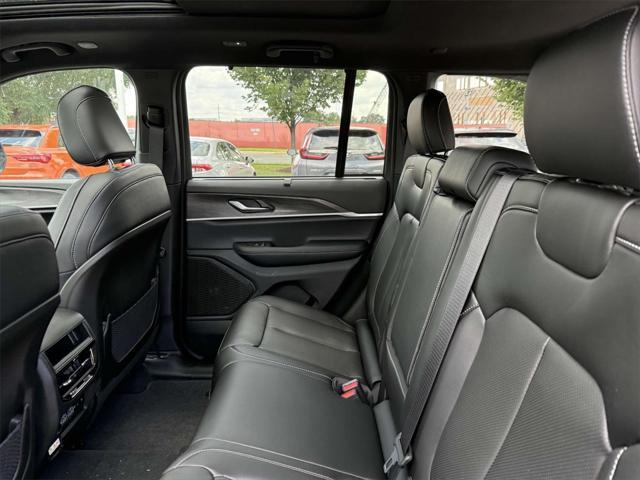 new 2025 Jeep Grand Cherokee car, priced at $46,891