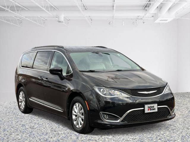 used 2017 Chrysler Pacifica car, priced at $12,895