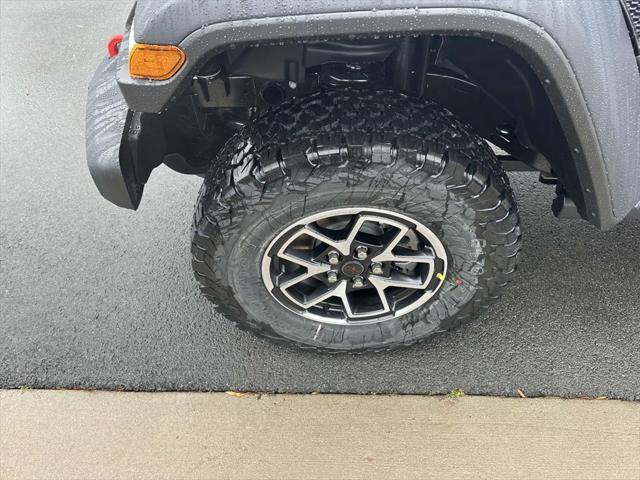 new 2025 Jeep Wrangler car, priced at $55,605