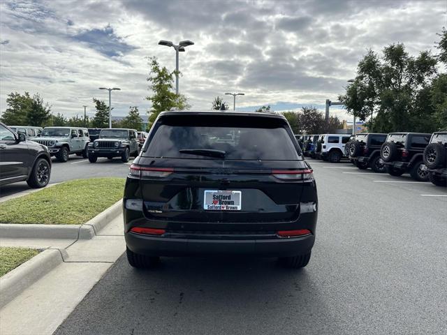 new 2024 Jeep Grand Cherokee car, priced at $42,442