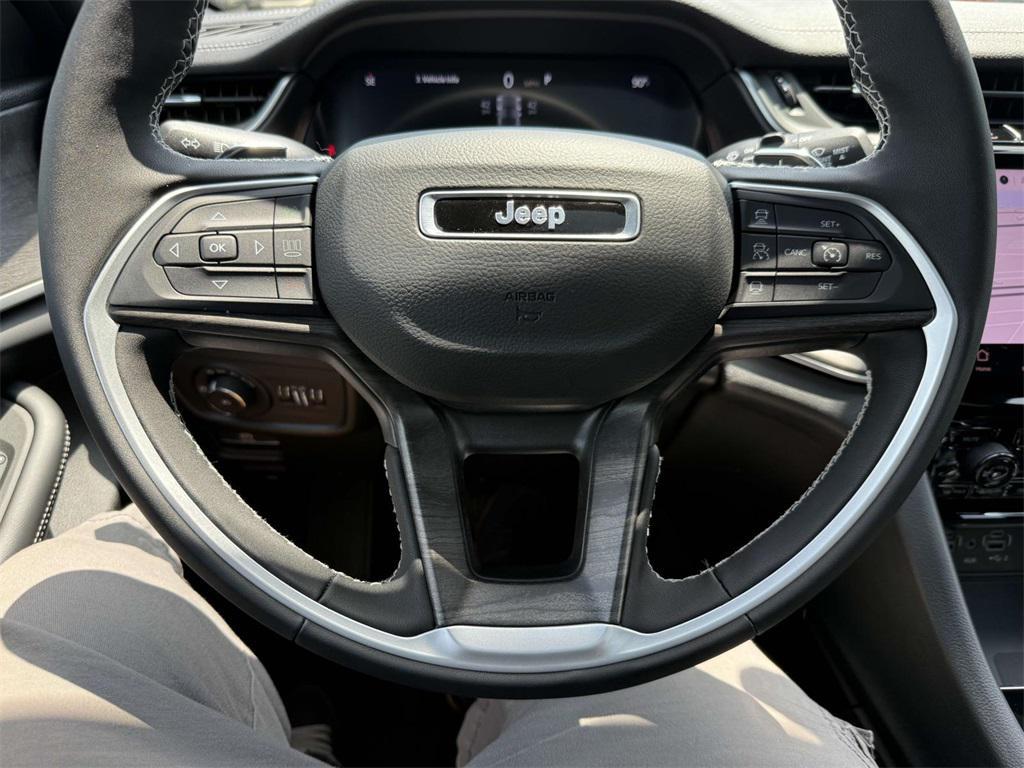 new 2025 Jeep Grand Cherokee car, priced at $46,486