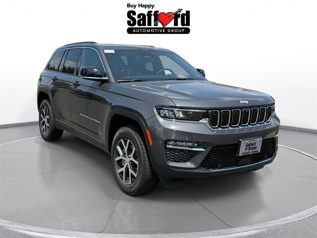 new 2025 Jeep Grand Cherokee car, priced at $46,486