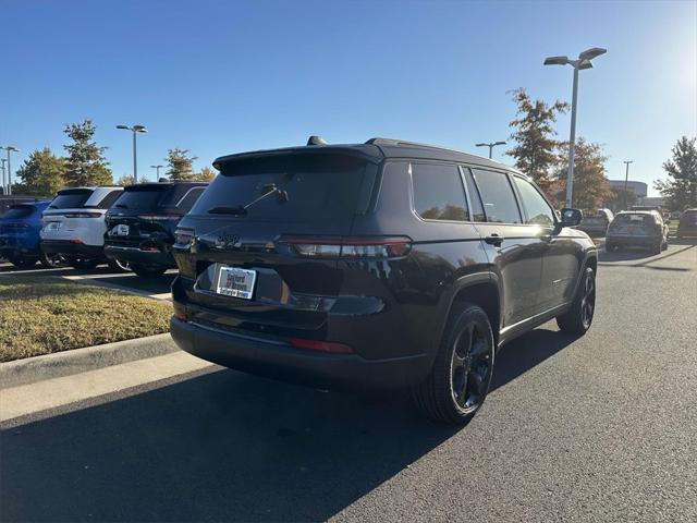 new 2024 Jeep Grand Cherokee L car, priced at $47,601