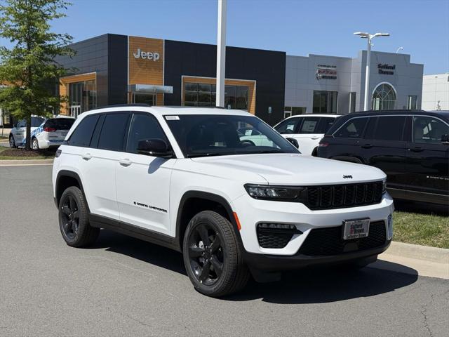new 2025 Jeep Grand Cherokee car, priced at $44,905
