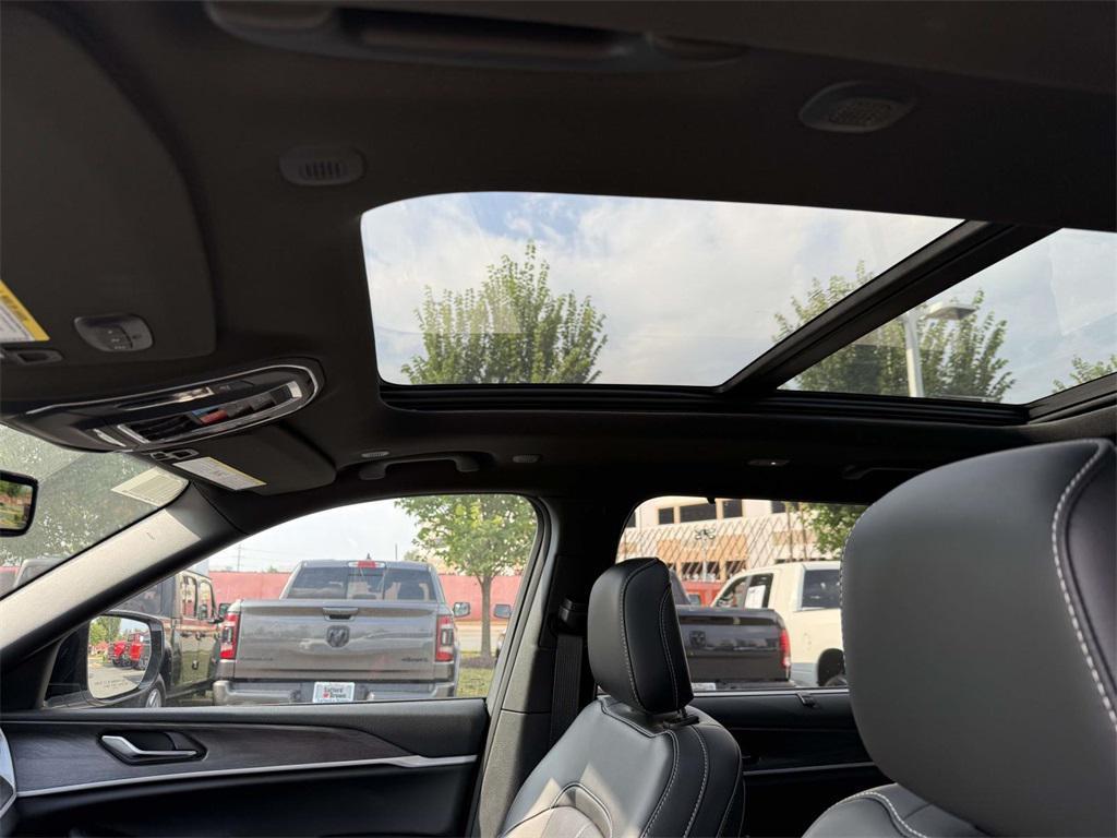 new 2025 Jeep Grand Cherokee L car, priced at $51,498