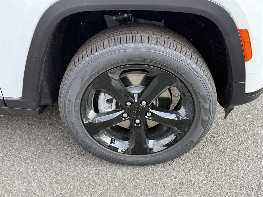 new 2025 Jeep Grand Cherokee L car, priced at $51,498
