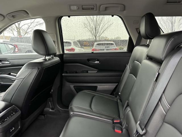 used 2022 Nissan Pathfinder car, priced at $29,000