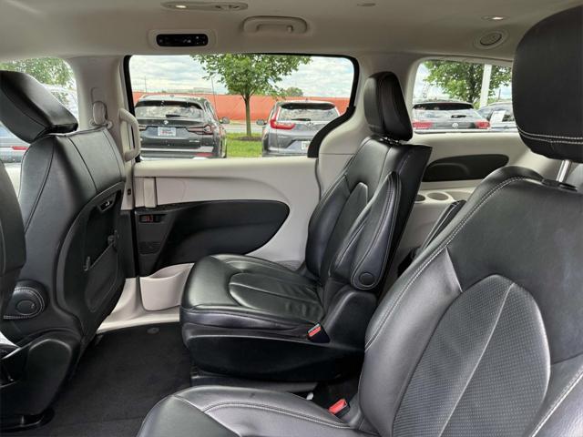used 2022 Chrysler Pacifica Hybrid car, priced at $23,498