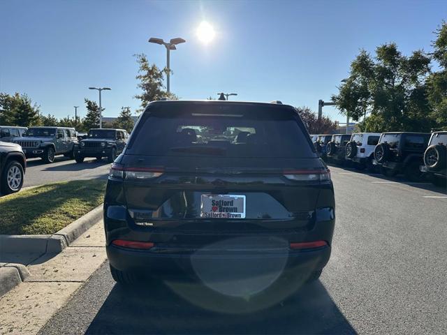 new 2025 Jeep Grand Cherokee car, priced at $50,332