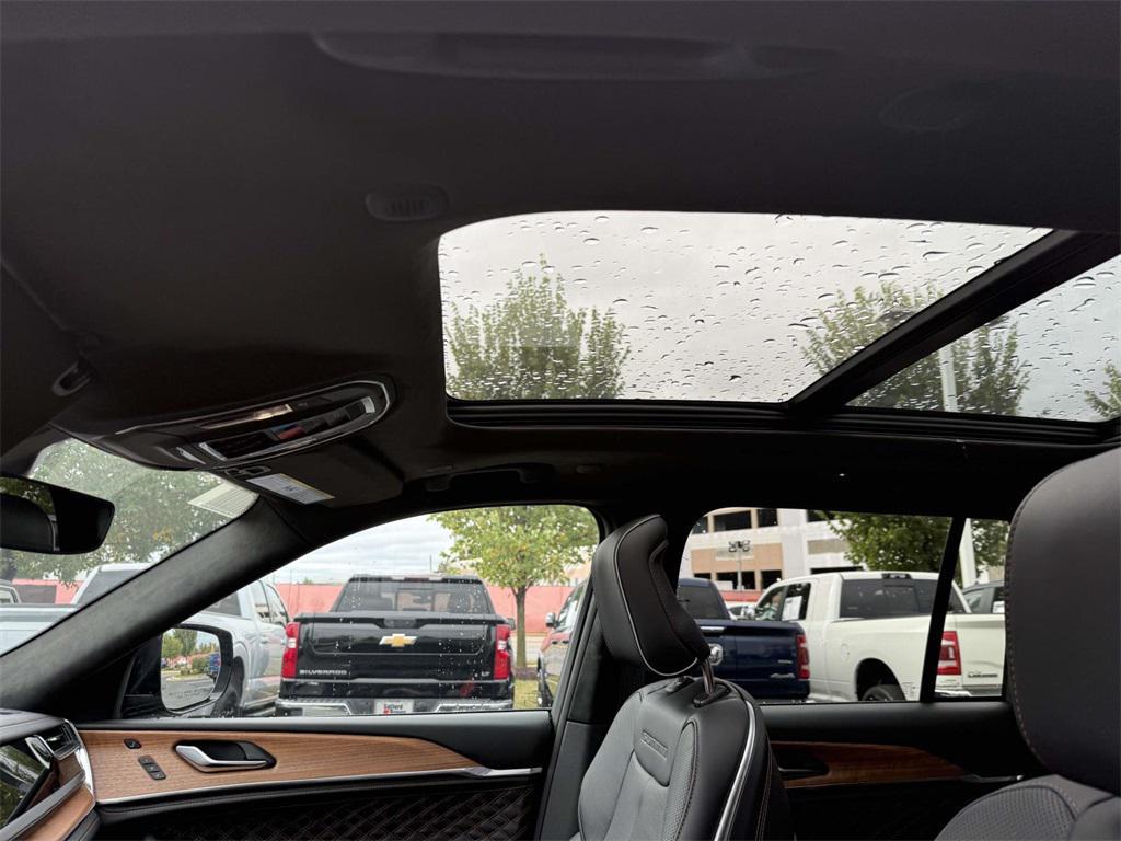 new 2025 Jeep Grand Cherokee car, priced at $57,286