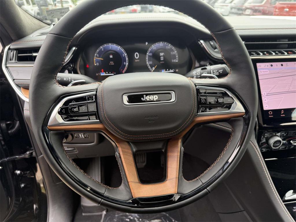 new 2025 Jeep Grand Cherokee car, priced at $57,286