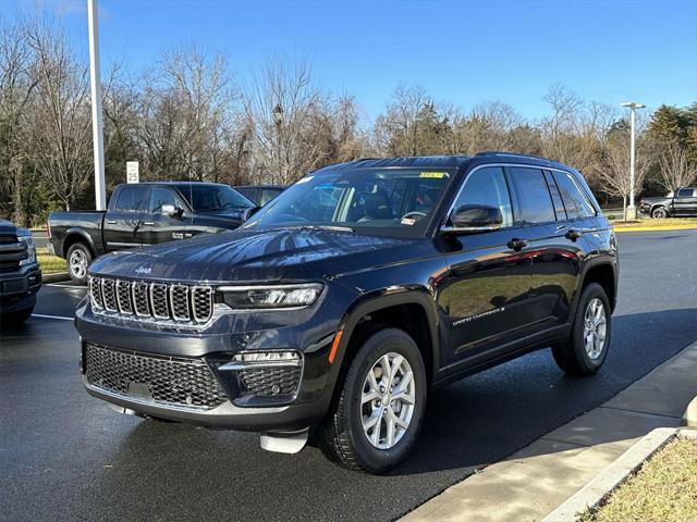 new 2024 Jeep Grand Cherokee car, priced at $43,662