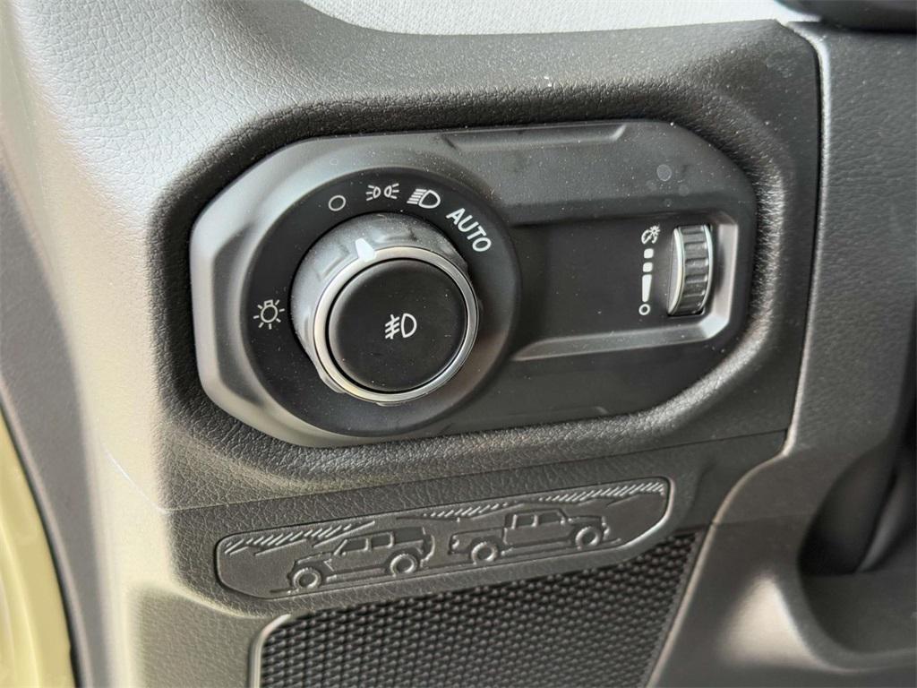 new 2025 Jeep Wrangler car, priced at $64,110