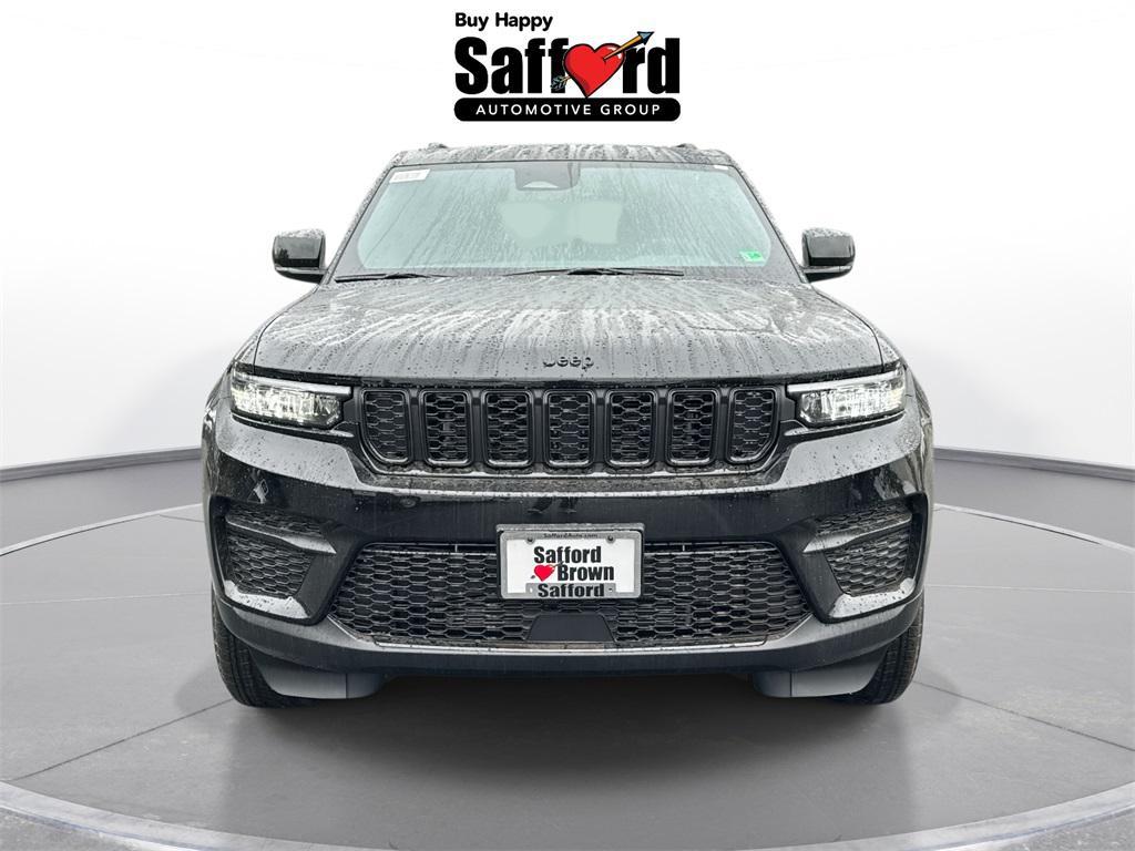 new 2025 Jeep Grand Cherokee car, priced at $38,807