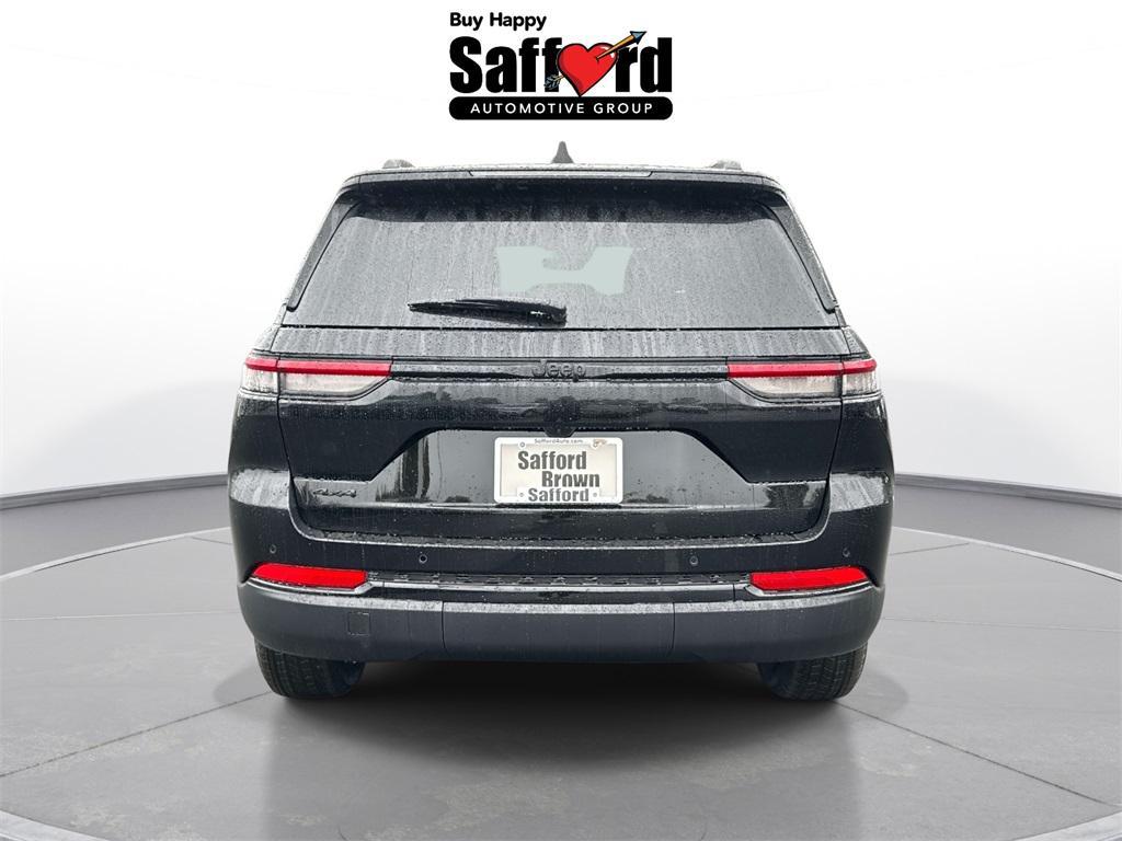 new 2025 Jeep Grand Cherokee car, priced at $38,807
