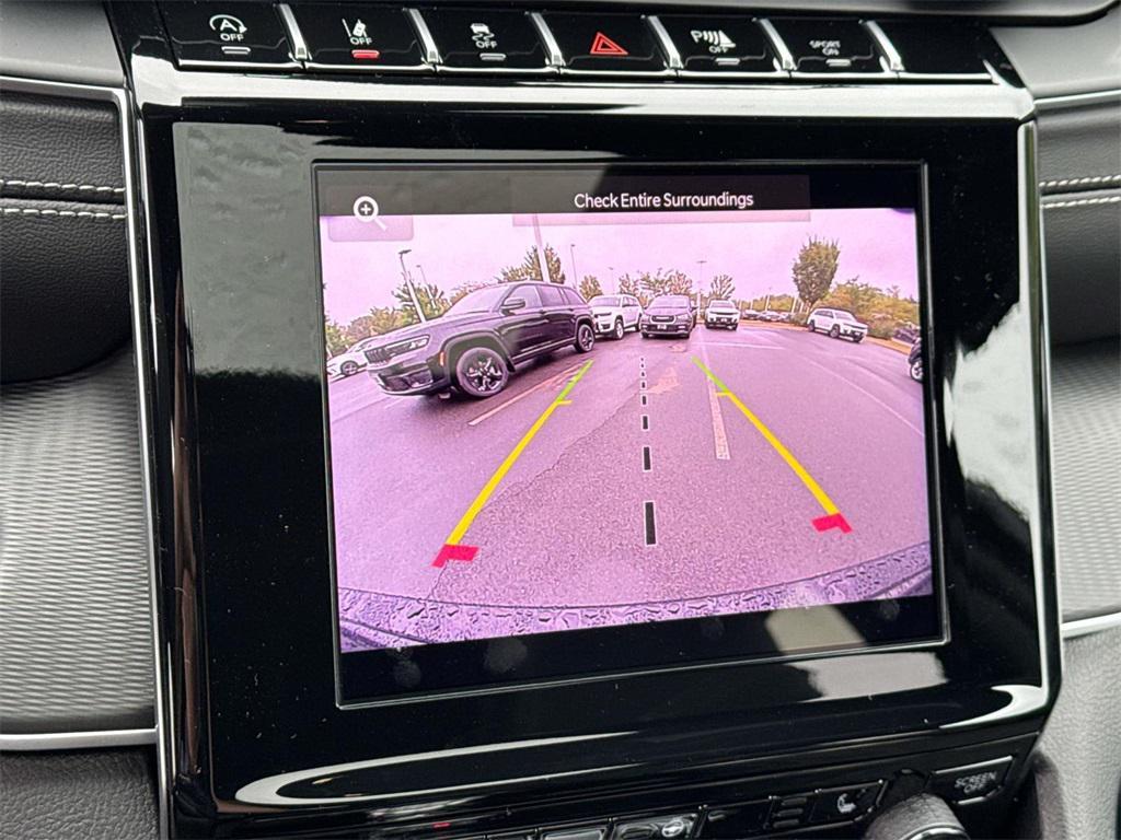 new 2025 Jeep Grand Cherokee car, priced at $38,807