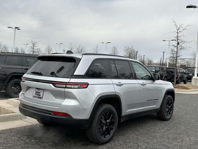 new 2025 Jeep Grand Cherokee car, priced at $39,905