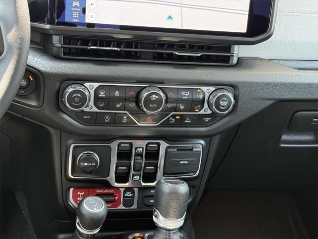 new 2025 Jeep Gladiator car, priced at $46,000