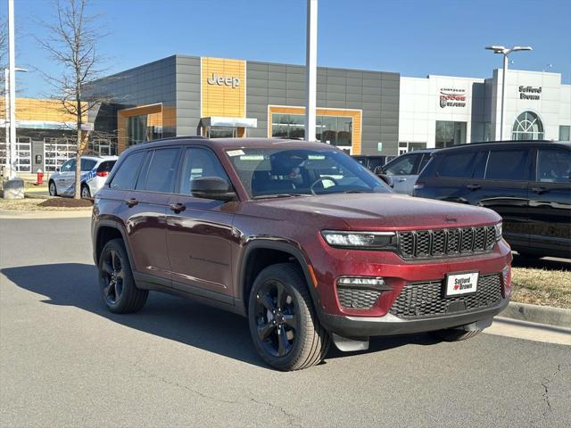 new 2025 Jeep Grand Cherokee car, priced at $48,605