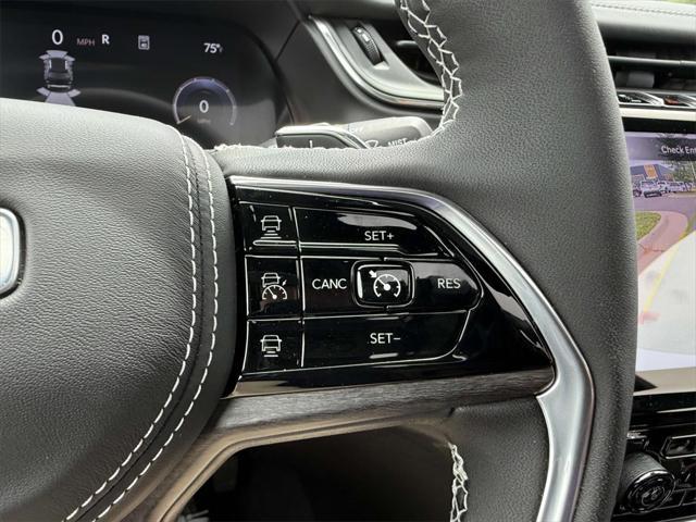 new 2025 Jeep Grand Cherokee car, priced at $53,686