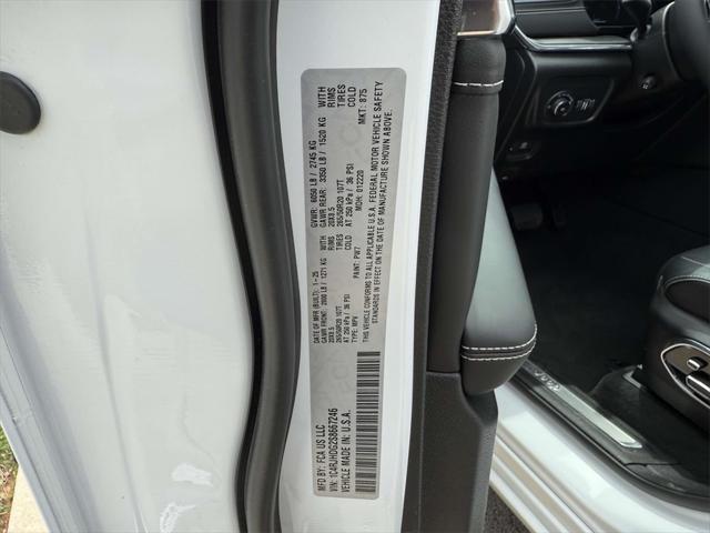 new 2025 Jeep Grand Cherokee car, priced at $53,686