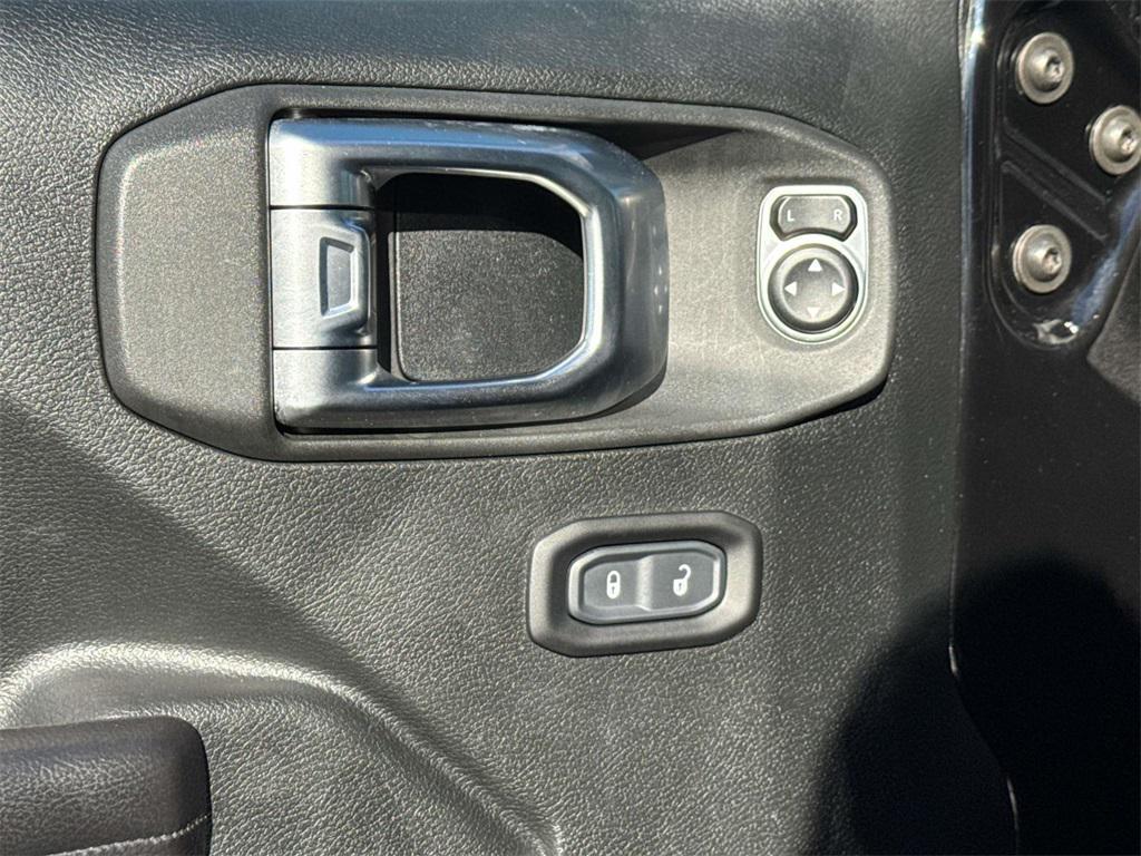 used 2020 Jeep Gladiator car, priced at $27,995