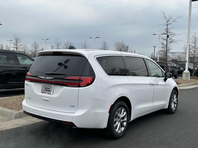 new 2025 Chrysler Pacifica car, priced at $42,405