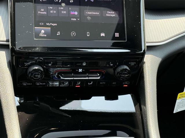 new 2025 Jeep Grand Cherokee car, priced at $39,185
