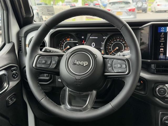 new 2025 Jeep Wrangler car, priced at $40,764