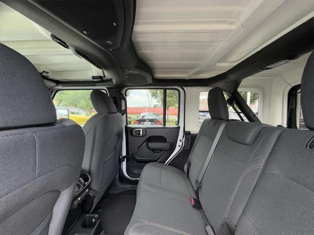 new 2025 Jeep Wrangler car, priced at $40,764