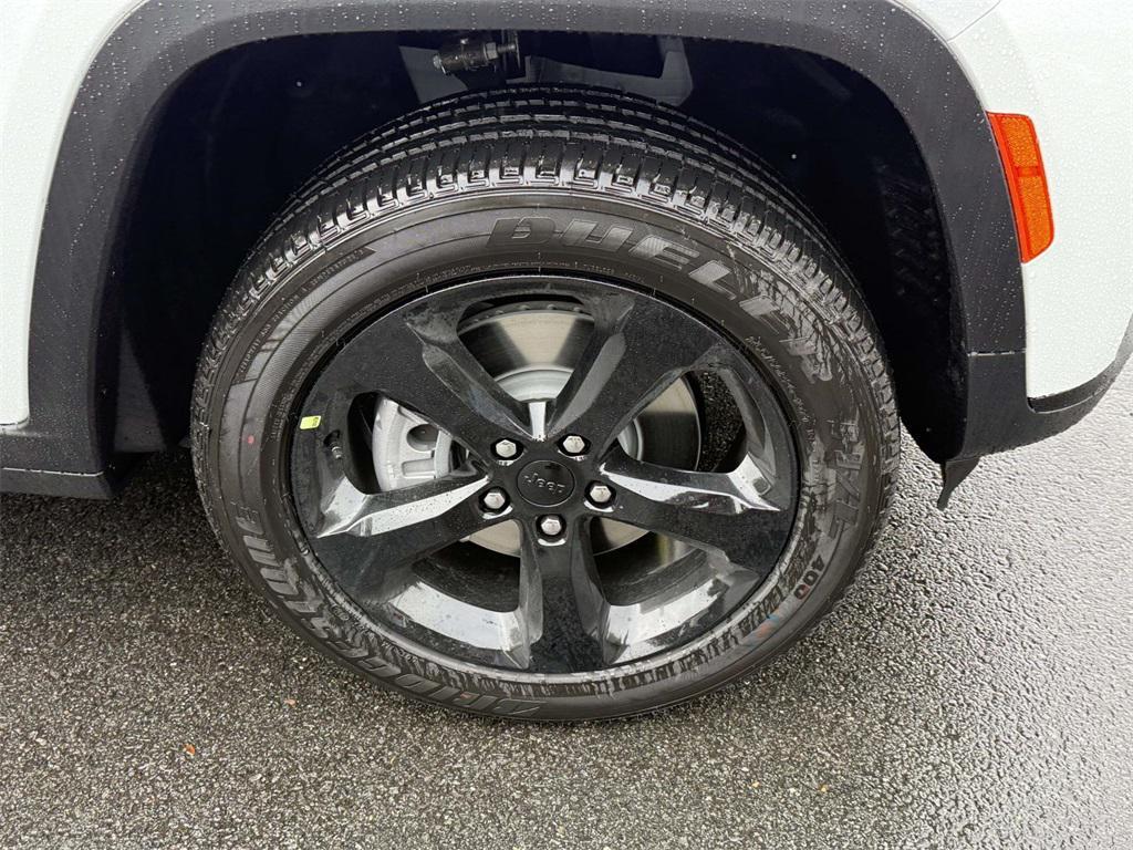 new 2025 Jeep Grand Cherokee L car, priced at $41,966