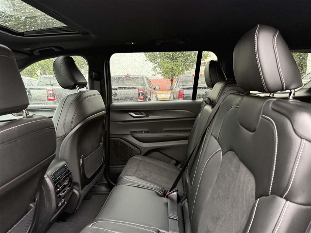 new 2025 Jeep Grand Cherokee L car, priced at $41,966