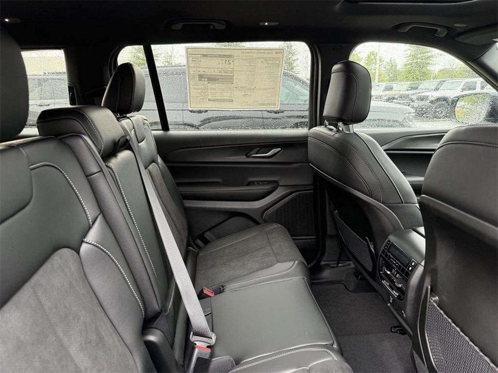 new 2025 Jeep Grand Cherokee L car, priced at $41,966