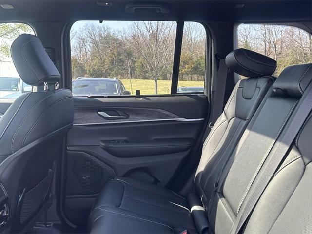 new 2024 Jeep Grand Cherokee car, priced at $49,041